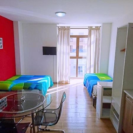 Apartamentos Urgel Madrid Kültér fotó
