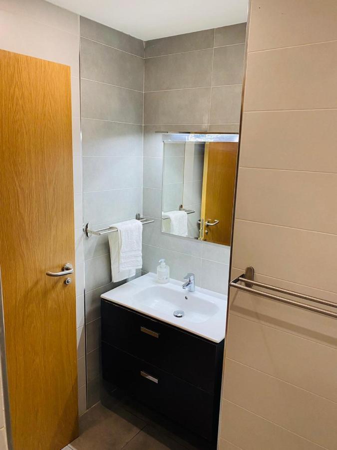 Apartamentos Urgel Madrid Kültér fotó