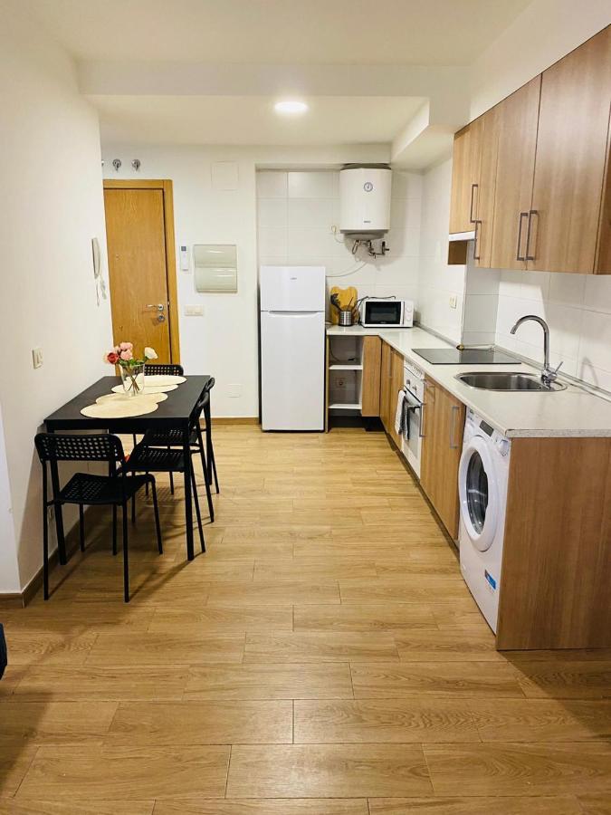 Apartamentos Urgel Madrid Kültér fotó